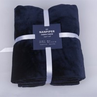 Elegant Double-sided Flannel Blanket Soft Four Seasons Universal Cover Blanket Air Conditioning Blanket Elegant Double-sided Flannel Blanket Soft Four Seasons Universal Cover Blanket Air Conditioning Blanket