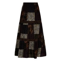 Loose-fit Velvet Maxi Skirt That Flatters The