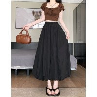 Laidback Voluminous Bud Shaped Midlength Skirt