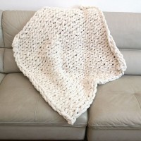 Chenille Knitted Handmade Throw Blanket Chenille Knitted Handmade Throw Blanket